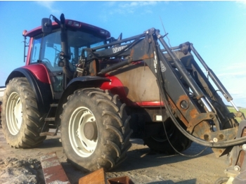 Valtra T130 - Traktor