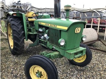 Traktor točkaš John Deere 2130
