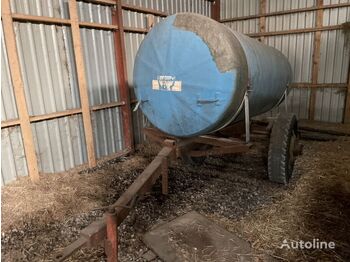 Poluprikolica cisterna za prevoz hrane Mobo: slika 1