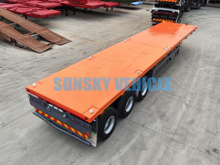 Novu Plato poluprikolica za prevoz glomaznih materijala SUNSKY 40FT 3 axle flatbed trailer: slika 4