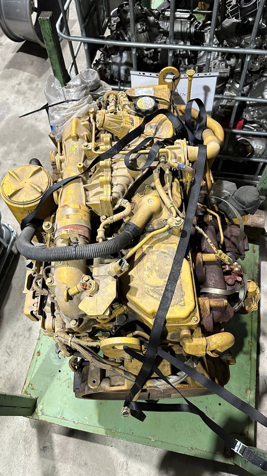 Motor i delovi za Utovarivač točkaš CATERPILLAR C6.6 130kW: slika 4