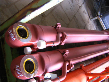 Hidraulični cilindar HITACHI