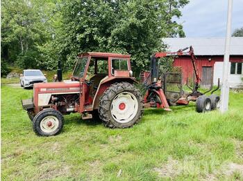 Šumarski traktor, Šumska prikolica International 474 + Kesla: slika 1