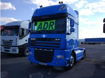 Tegljač DAF XF105/510