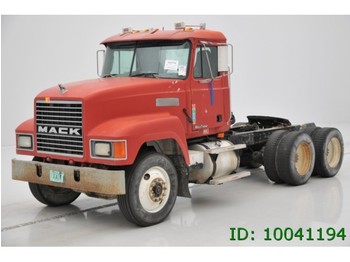 Mack CH 613 - 6X4 - On Camelback - Tegljač