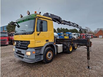 Tegljač Mercedes-Benz Actros 2546 6x2 / Crane HMF 4220 K4 Flyjib FJ900: slika 1