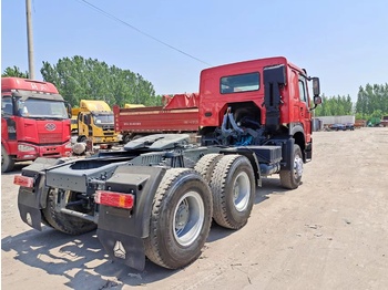 SINOTRUK Howo tractor unit 420 - tegljač