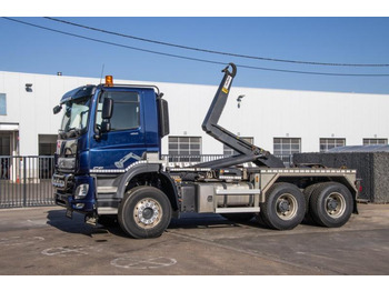 Kamion za prevoz kontejnera/ Kamion sa promenjivim sandukom DAF CF 450