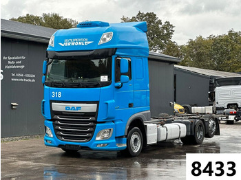 Kamion za prevoz kontejnera/ Kamion sa promenjivim sandukom DAF XF 440