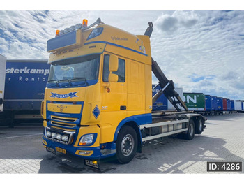 Kamion za prevoz kontejnera/ Kamion sa promenjivim sandukom DAF XF 460