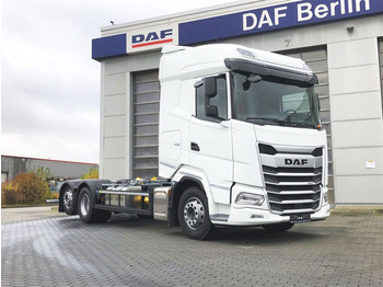 Kamion za prevoz kontejnera/ Kamion sa promenjivim sandukom DAF XG