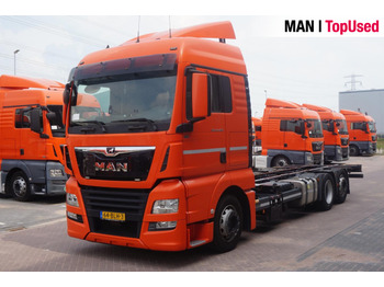 Kamion za prevoz kontejnera/ Kamion sa promenjivim sandukom MAN TGX