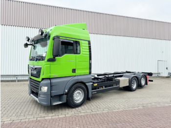 Kamion za prevoz kontejnera/ Kamion sa promenjivim sandukom MAN TGX 26.540