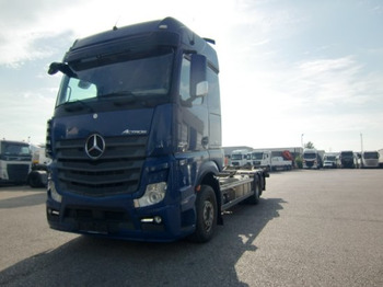 Kamion za prevoz kontejnera/ Kamion sa promenjivim sandukom MERCEDES-BENZ Actros 2545