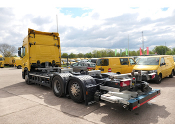 Kamion za prevoz kontejnera/ Kamion sa promenjivim sandukom SCANIA R 410