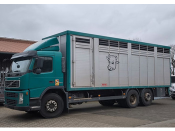 Kamion za prevoz stoke VOLVO FM