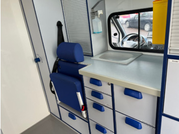 Mercedes-Benz Sprinter 313 CDI 4x2 Sprinter 313 CDI 4x2, Rettungswagen - Vozilo hitne pomoći: slika 4