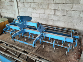 lemken Quarz 7/300 - Plug: slika 1