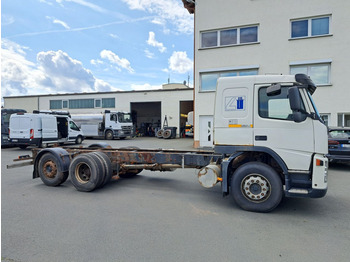 Volvo FM/FH 380 6X2RL  (Nr. 4827) - Kamion sa golom šasijom i zatvorenom kabinom: slika 1