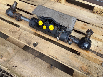 Faun Faun ATF 45-3 steering cilinder left axle 3 - Upravljački sistem: slika 1