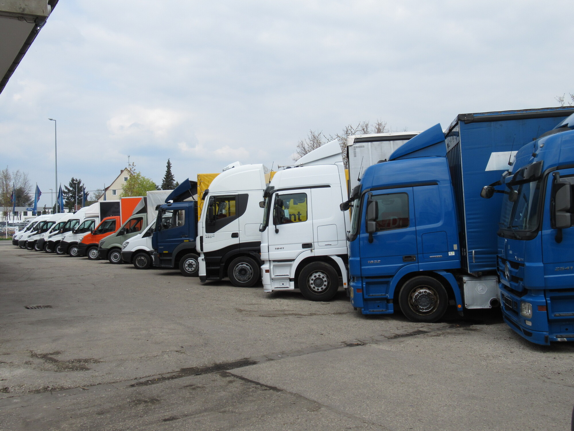 AutoStratis - Dostavna vozila - menjač: ručni undefined: slika 5