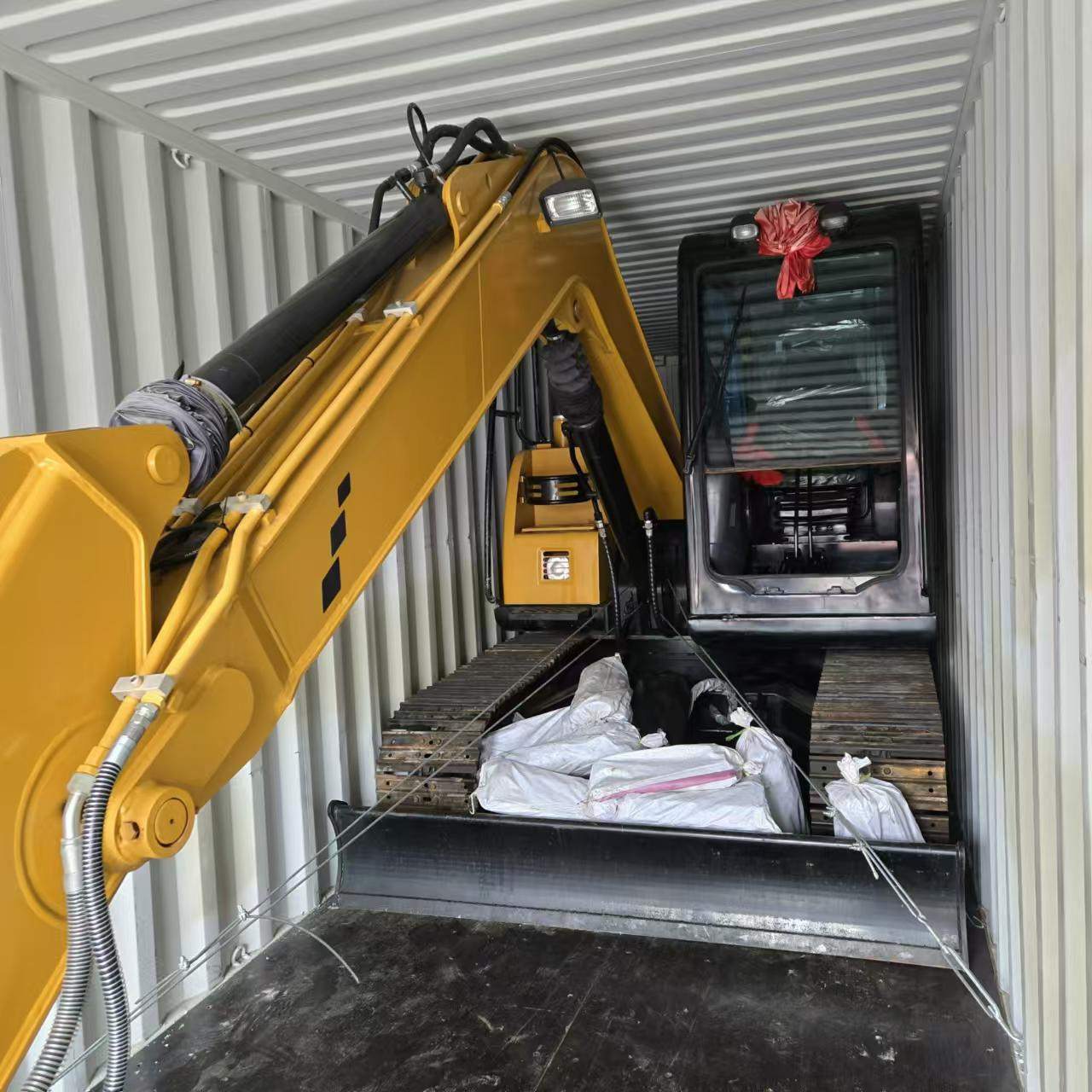 Toaks International Trading Company - Kamioni SINOTRUK - Godina: 2017, Euro 4 undefined: slika 16