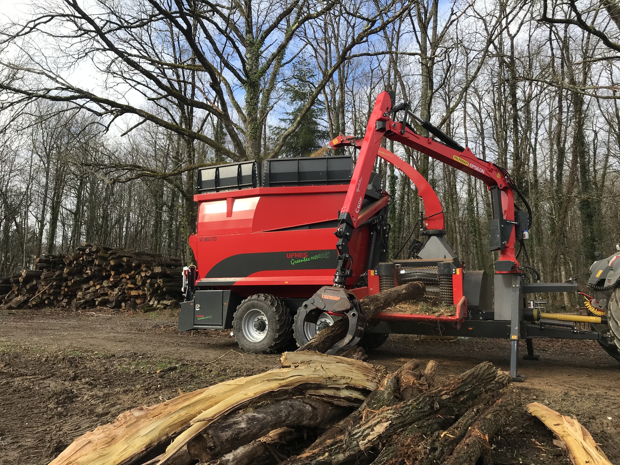 Ufkes Greentec - Dostavna vozila IVECO - Euro 5, menjač: ručni, trosmerni kiper undefined: slika 2