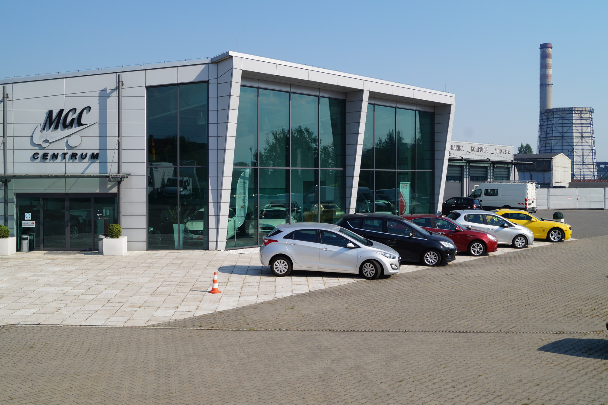 MGC CENTRUM SAMOCHODOW DOSTAWCZYCH - Kamioni - tečni naftni gas undefined: slika 1