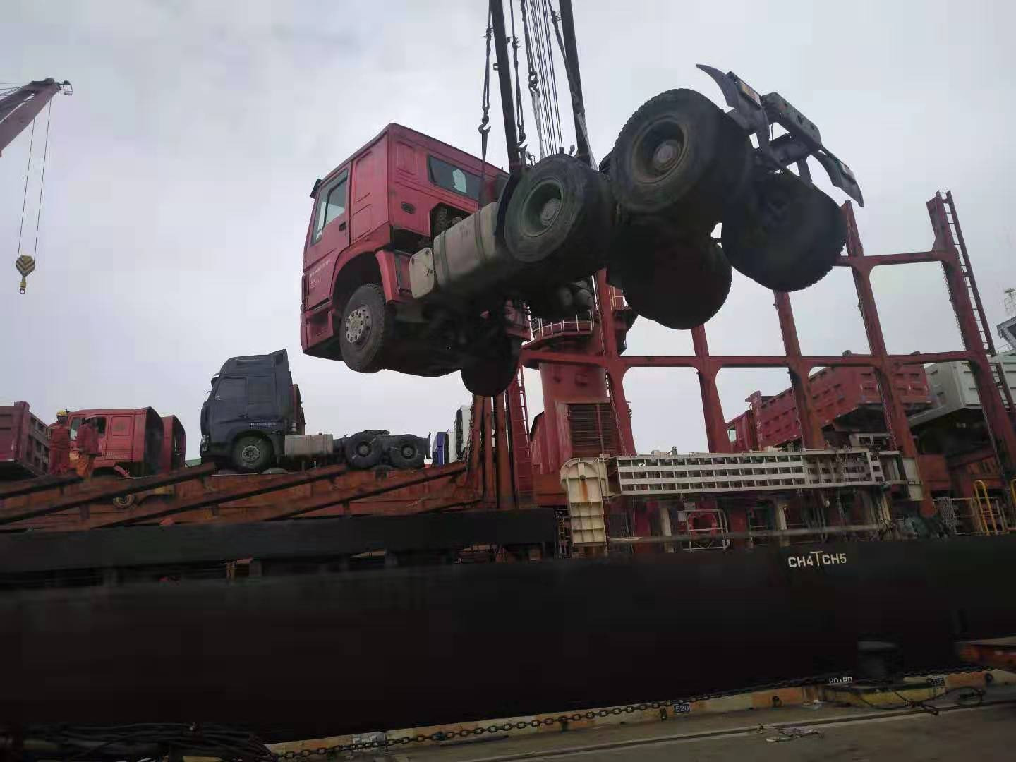 Shandong Guhong Auto Industrial CO., LTD - Kamioni - Godina: 2020, 6x4, menjač: ručni, klima uređaj undefined: slika 6