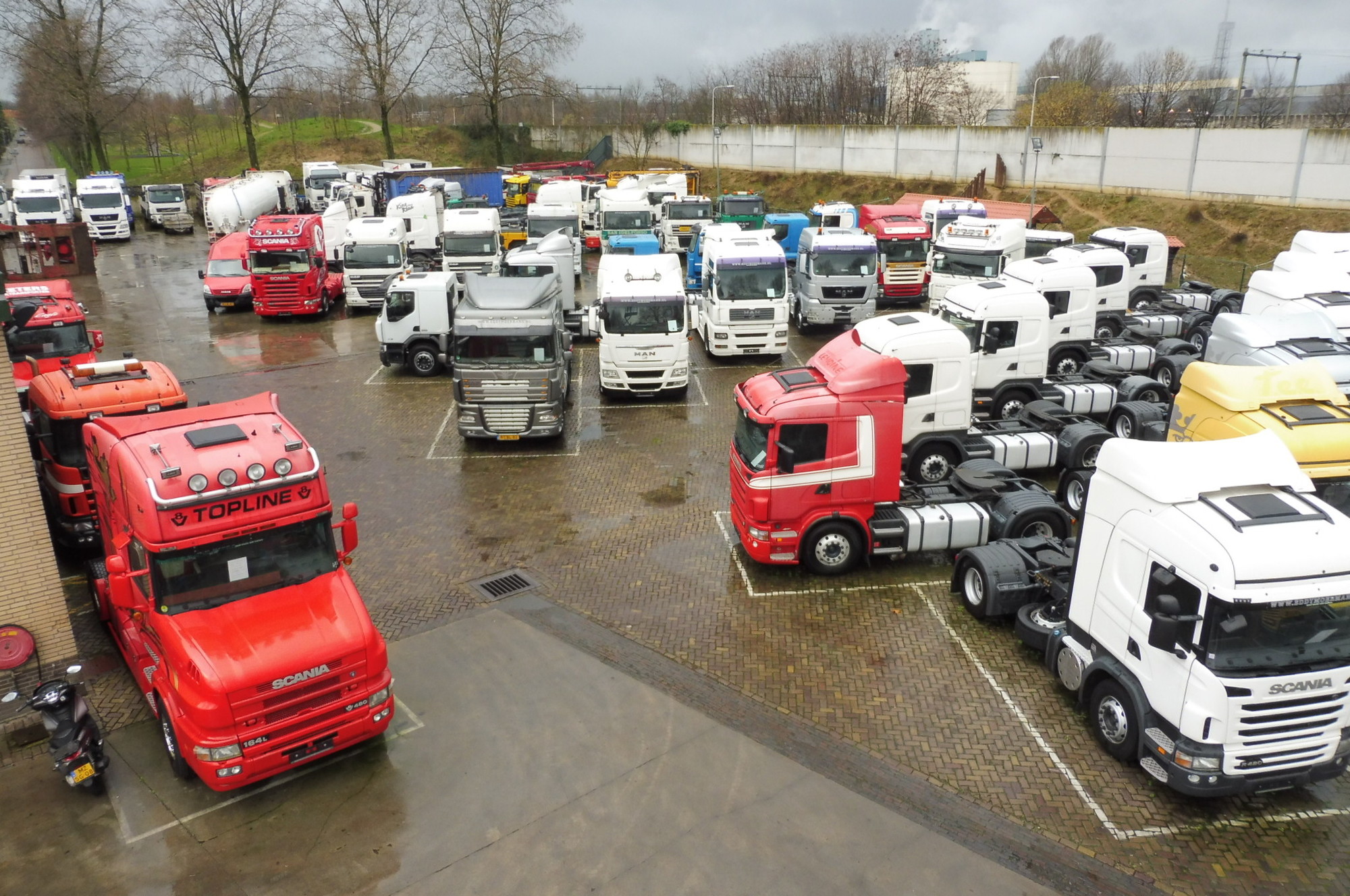 Eddy Moermans Handelsonderneming b.v. - Tegljači MERCEDES-BENZ - Godina: 2016, 4x2 undefined: slika 1