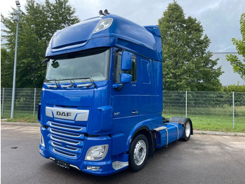 Tegljač DAF XF 530
