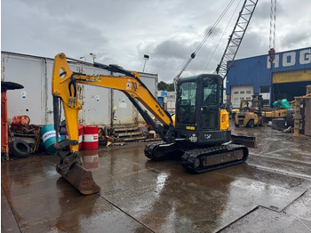 Mini bager BOBCAT E50