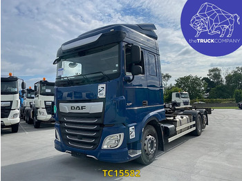 Kamion za prevoz kontejnera/ Kamion sa promenjivim sandukom DAF XF