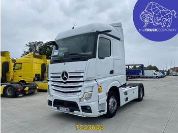 Tegljač MERCEDES-BENZ Actros 1845