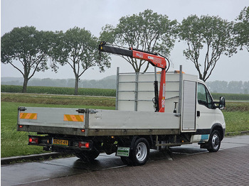 Dostavno vozilo s ravnom platformom Iveco Daily 40C15 XL FASSI laadkraan: slika 3 Dostavno vozilo s ravnom platformom Iveco Daily 40C15 XL FASSI laadkraan: slika 3