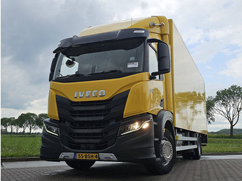 Kamion sa zatvorenim sandukom IVECO S-WAY