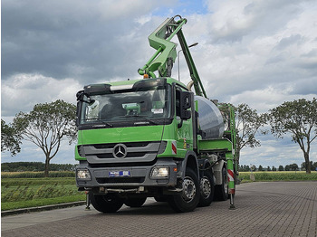 Auto pumpa za beton LIEBHERR