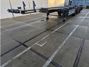 Poluprikolica za prevoz kontejnera/ Poluprikolica sa promenjivim sandukom RENDERS