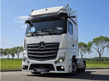 Tegljač MERCEDES-BENZ Actros 1845