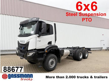 Kamion sa golom šasijom i zatvorenom kabinom IVECO T-WAY