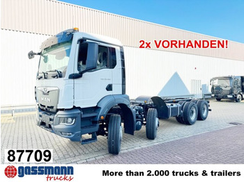 Kamion sa golom šasijom i zatvorenom kabinom MAN TGS 35.480