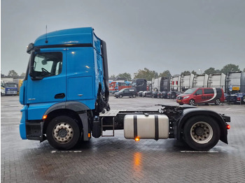 Tegljač Mercedes-Benz Actros 1842 - 4x2 - Streamspace - Euro 6 - Fridge: slika 4 Tegljač Mercedes-Benz Actros 1842 - 4x2 - Streamspace - Euro 6 - Fridge: slika 4