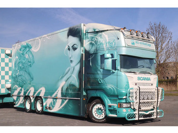 Kamion sa zatvorenim sandukom SCANIA R 560