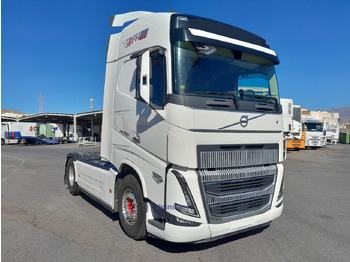 Tegljač VOLVO FH