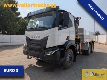 Kamion sa dizalicom IVECO T-WAY