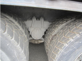 Kamion cisterna Renault Kerax: slika 3