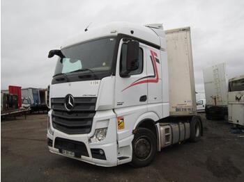 Tegljač MERCEDES-BENZ Actros 1845