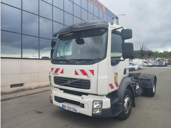 Kamion sa golom šasijom i zatvorenom kabinom Volvo FL 260: slika 3