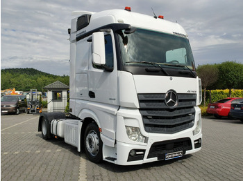 Tegljač MERCEDES-BENZ Actros 1845