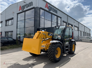 Teleskopski upravljač JCB